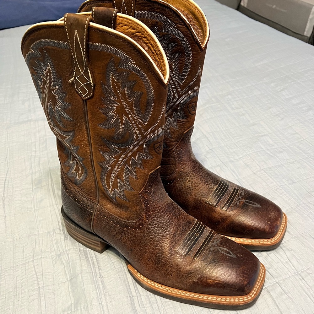 Ariat Square Toe Boots, size 10 EE